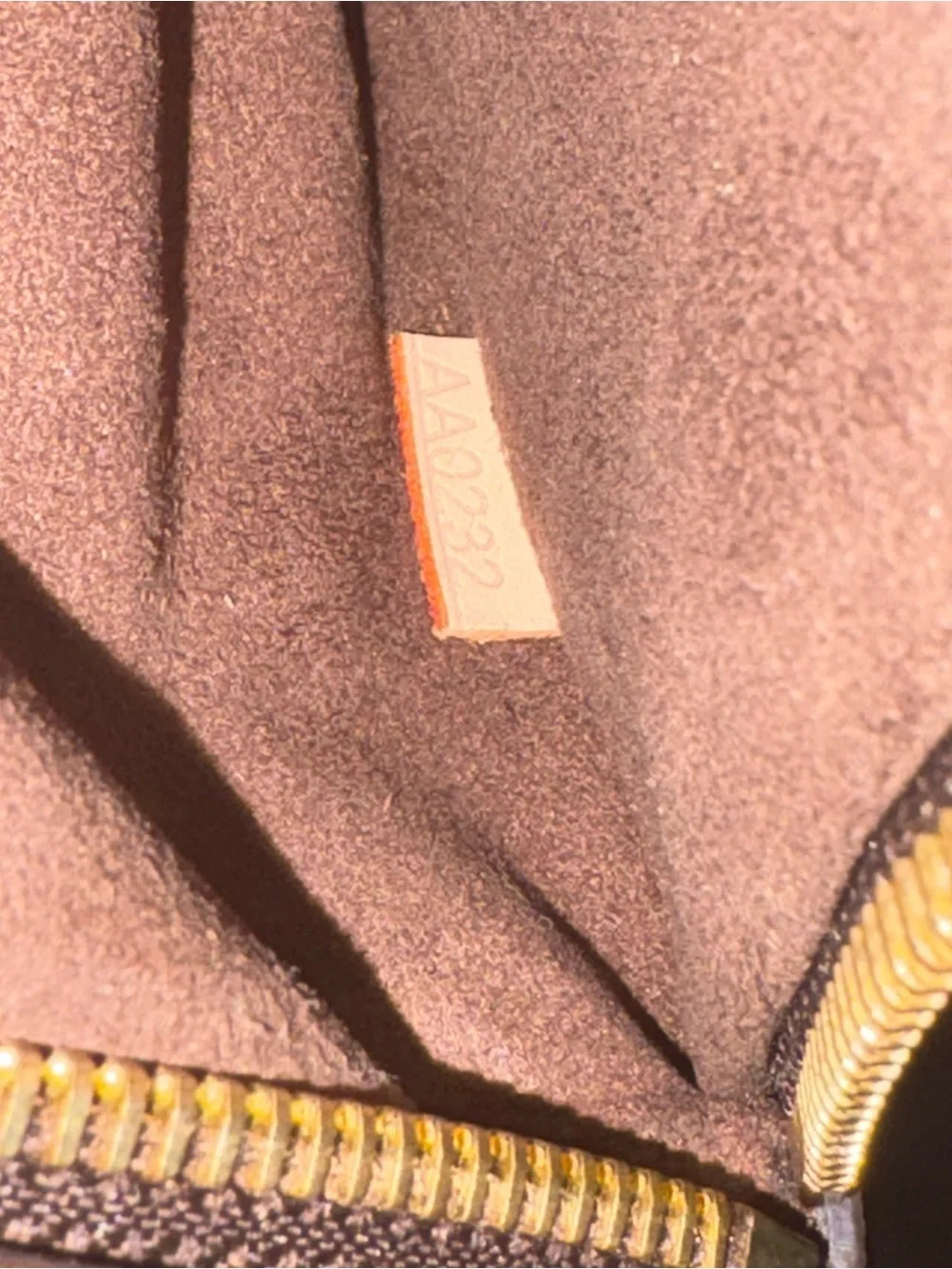 Louis Vuitton Pochette Métis